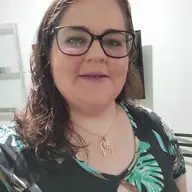 Lari, intérprete de Libras (RS)